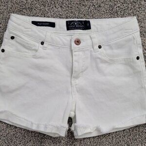 Lucky Brand Girls White Riley Jean Shorts 12, Pre- Owned in Nice Condition!